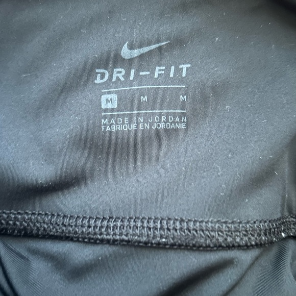 Nike Dri-fit. Size Medium leggings. - Picture 6 of 6